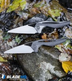 WE Knife Co. Isham ÃternA Integral Knife CF/Flamed Ti (3.25" M390) Aeterna -We Knife Co Shop WE Knife Co Isham EternA Integral Knife CF Flamed Ti M390 Aeterna BHQ 101590 kp stream 1 web